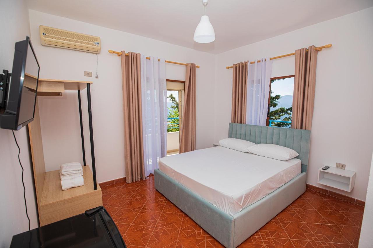 Villa Gaudium Radhimë Esterno foto